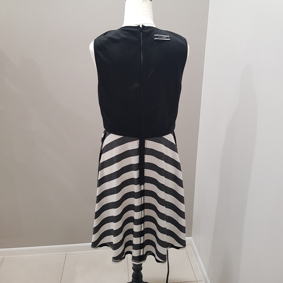BASQUE Black and white stripe, fit and flare sleeveless dress with belt, size 12 - Picture 9 of 10
